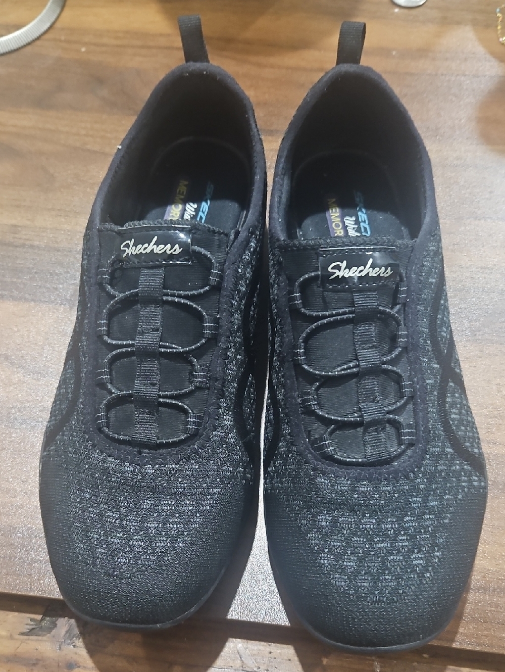 Skechers Women's Relax Fit Black Slip-On Knit Sneakers sz 9